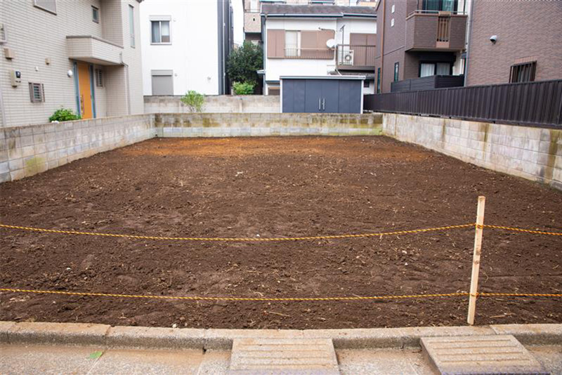更地